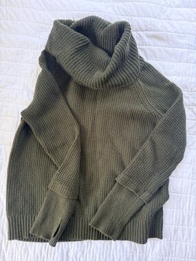 Market & Spruce Olive Green Cowl Neck Sweater